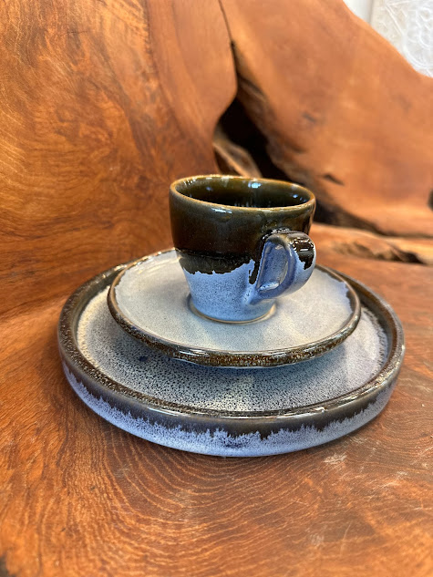 Canggu Craft Set coffee cup on saucer, showcasing handcrafted design